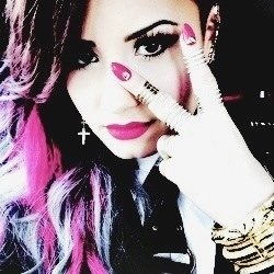 Free follow from @lovaticworld5