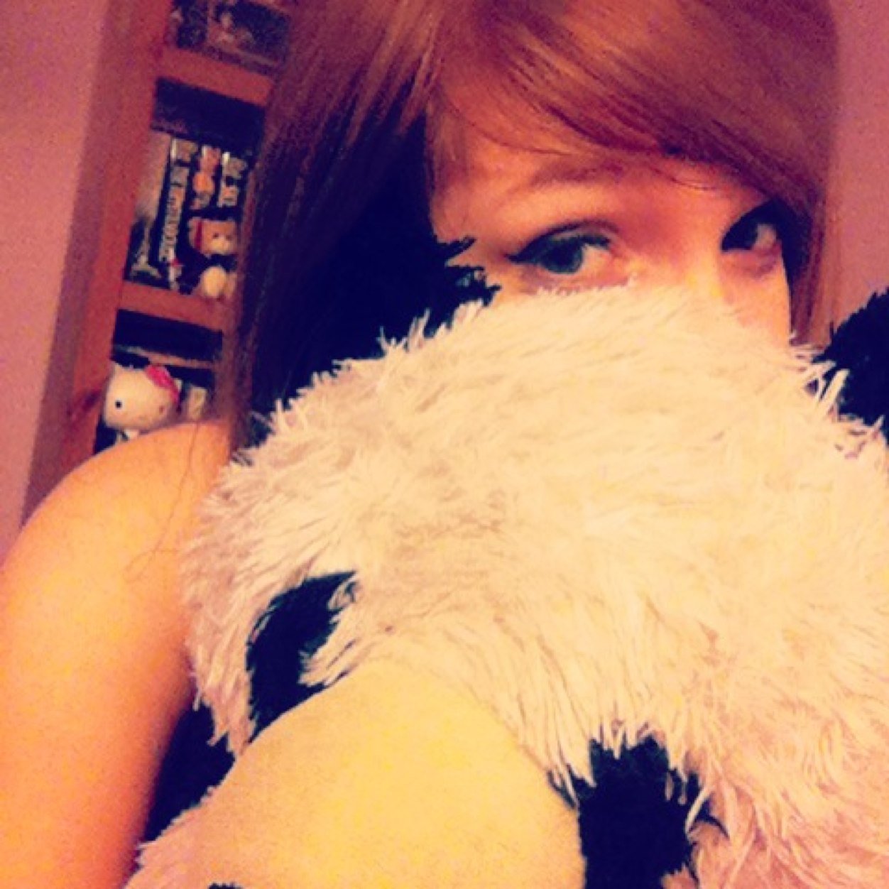 annatheferrett's profile picture. Anna. 19. Tyler ❤️ Batman. Horror. Bands. Bows.