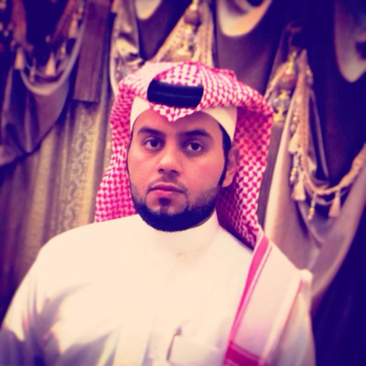 عصيتك فسترتني ، نسيتك فذكرتني ، اغضبتك فرحمتني .. لا اله الا انت سبحانك اني كنت من الظالمين ..