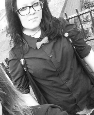 ilovepetewentz1's profile picture. the only thing i live for is fall out boy omg xxx