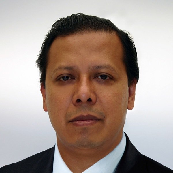 Editor de corazón,  marketero por convicción