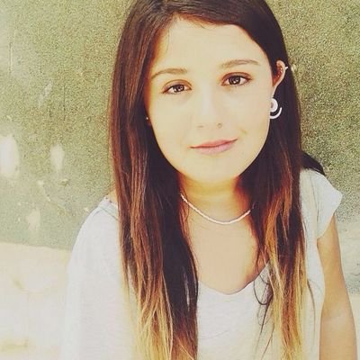 I'm Mariagrazia Barone
I'm italian
I'm a teenagers
I love il volo
Read it's my life