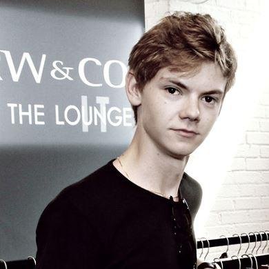 Votre source française sur le talentueux acteur et musicien britannique Thomas Brodie-Sangster.