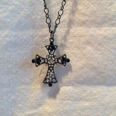 Faith's treasures offers a variety of jewelry, accessories, and other handmade customized items. Visit http://t.co/kFQsyg0KZV