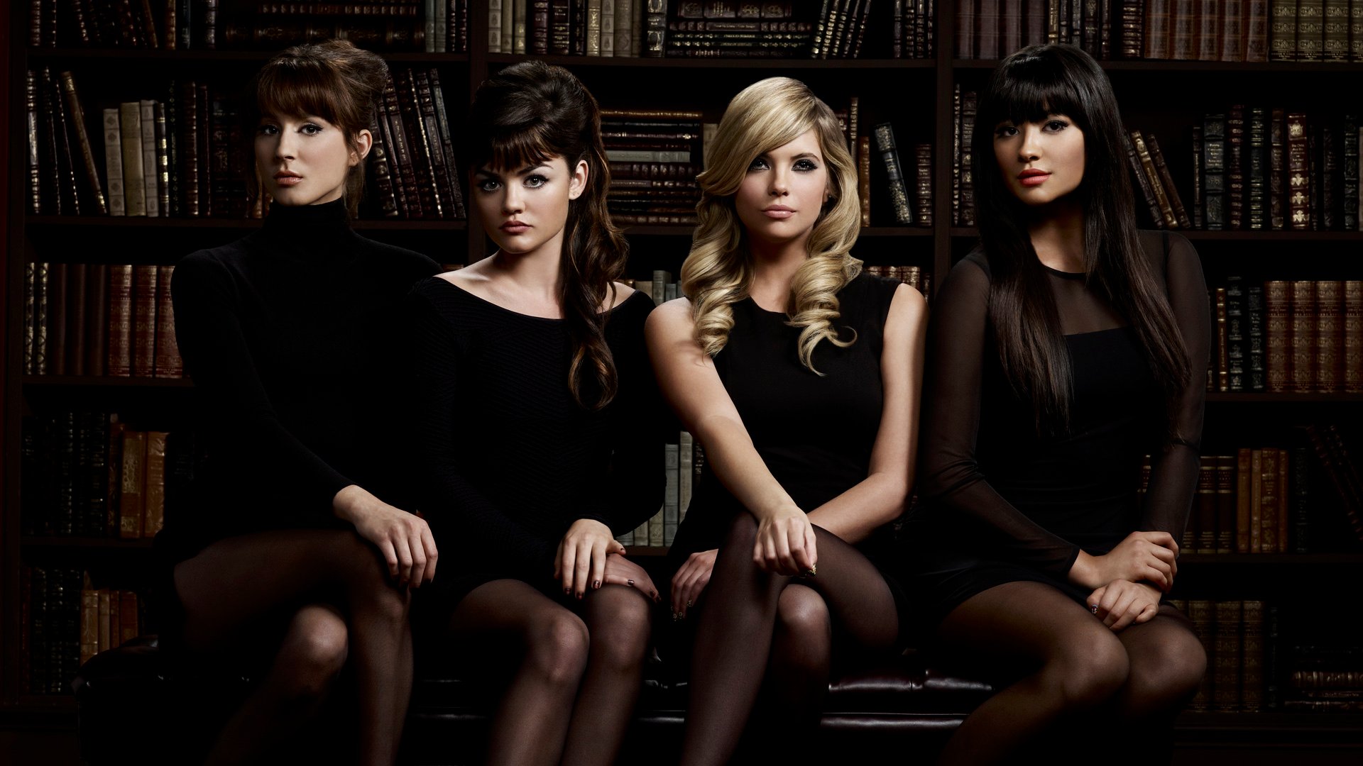 PPL Fan account. I love all the little liars and the liars themselves. Follow me for funny and all PLL things. PLL is the Jaezus of television. GO WATCH IT NOW