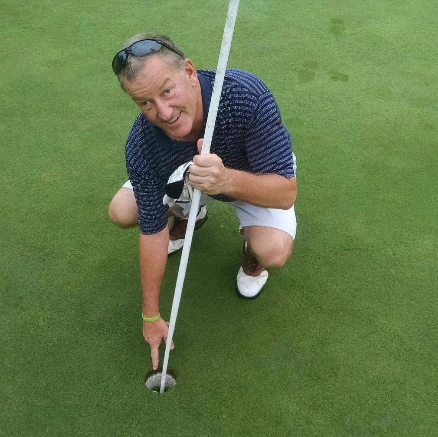 How do you measure yourself with other golfers? By height!