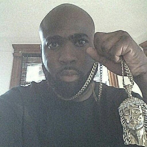 Cock & Squeeze Ent/NGMC Recording Artist.....CEO for Cock & Squeeze Ent..Ordinary Hood Dude!!!! New Haven, Ct (203)