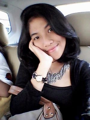 indahFT's profile picture. Female/ 20 y.o/ Indonesian/ Muslim/ like singing/ Manchester United/ Moody.