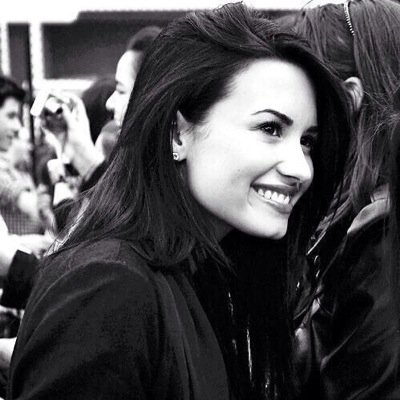 Lovato é Glamour ✨