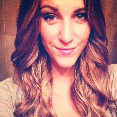 helfie's profile picture. Tall Lady | Music Fiend | Beatles Fanatic | Bernese Mt Dog Supervisor