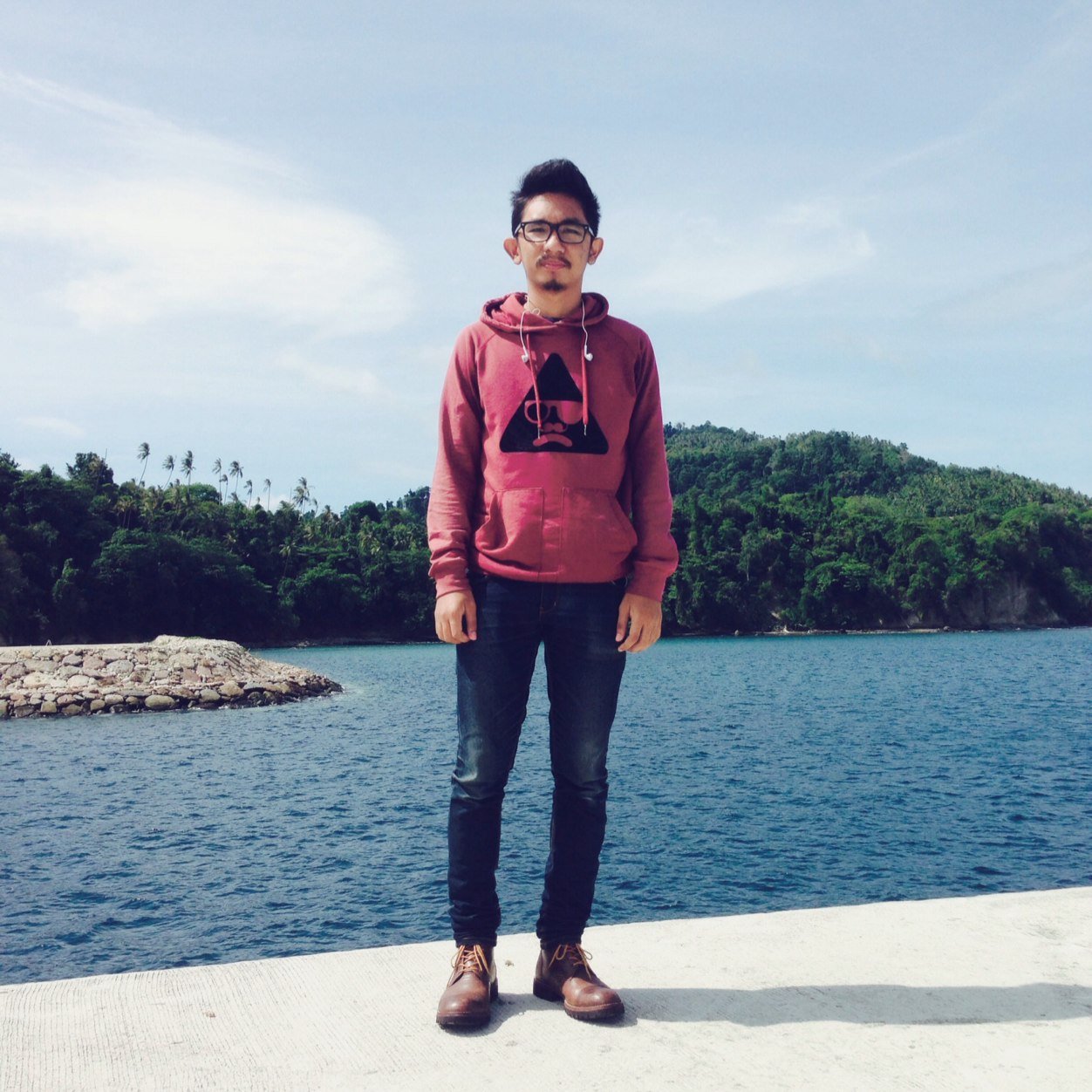17 Desember 1993 | Information System, University Of Indonesia '12 | Brofist