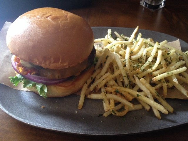 Burgers are my passion! Guac, bacon, onions, pepperjack; what's your favorite? I'm just a man writing about burgers while eating burgers. #itsscience