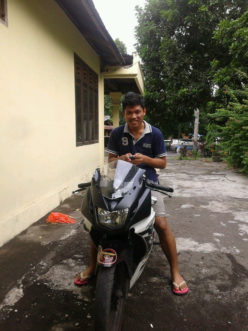 yg di jauh