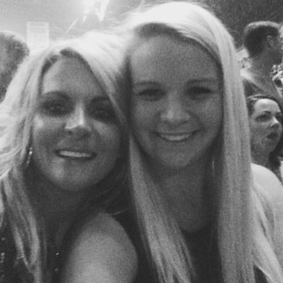 ariedesel18's profile picture. pharmacist. dog mom.