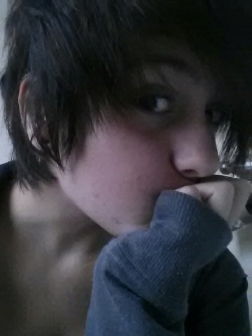 16, bi, single, music=life, artist/writer/songwriter/vocalist, favorite bands MCR, BMTH, AA, Suicide Silence, SWS, STYG, BVB, and many more