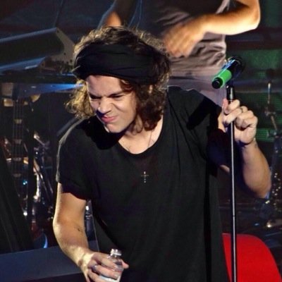 follow @frissonstyles, trying to get to 7k so it'd mean a lot if you follow, i swear ill follow back ❤️