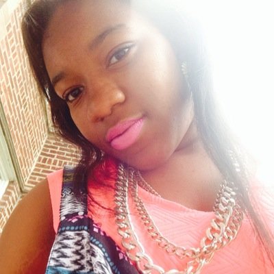 Just Follow #TeamiPhone Follow My TWINNY TWIN @Yattie23