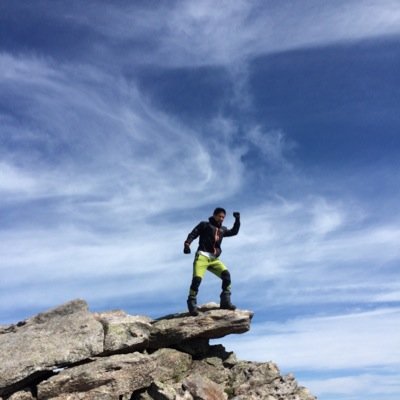 shu7v's profile picture. 