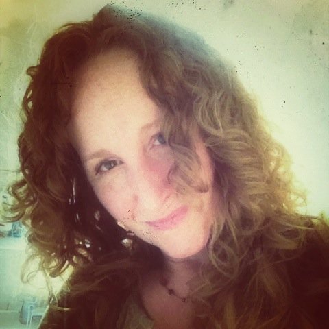Artist, writer, & educator. Author of Creative Cyanotype: Techniques & Inspiration. Artist-in-Residence at St Martin’s Church @MaryCraven1863