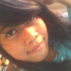 fitrimrz4's profile picture. lebihh baikk dicintai daripada harus mencintaii :) :)