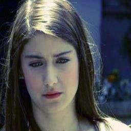 اشواق حكاية لا ينتهي عشقها