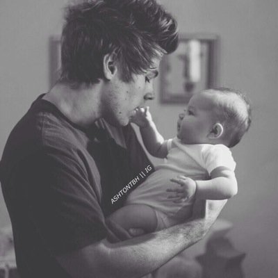 Go follow @Fknhemmo_ cause she gave you this free follow.