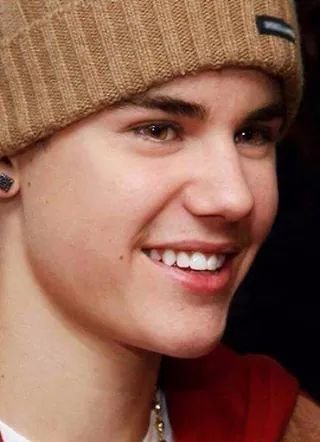 instagram : @Swagger_98f  .. shots : @belieber16j.. love ya @justinbieber forever my idol and forever ur belieber I won't leave you !!