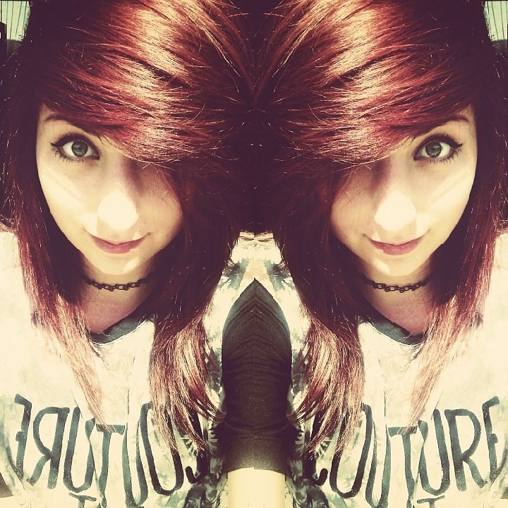 Haii, I'm Vicky. Food,foxes,internet,skyrim and music are the things i love. I also enjoy meeting new people so follow me if you like,I dont bite. :3