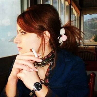 Ben deli değilim, benden başka herkes deli olduğu için beni deli zannediyorlar.