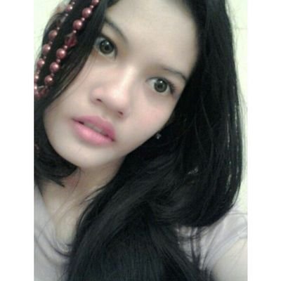 faniisiregar's profile picture. 