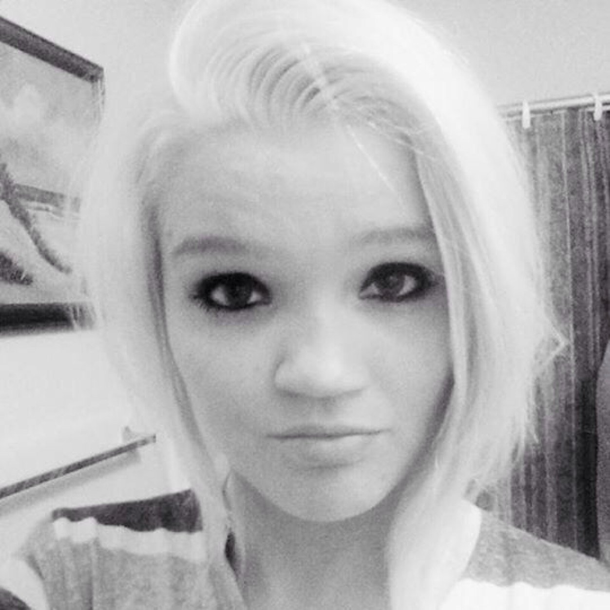 MimiluvsNiall's profile picture. Young mother from Canada. 
My kids are my life.