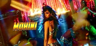 love deepika.....cant live without her movies.....cant see ranbirband her being seperated
