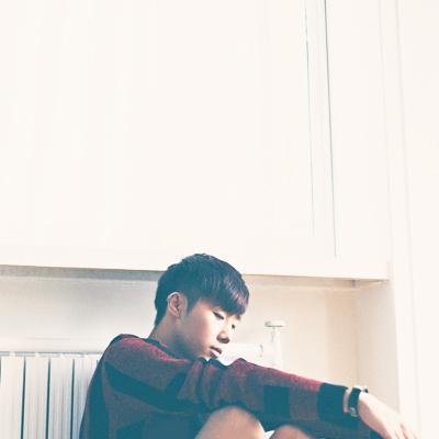 picnicmat's profile picture. 음악 안가리고 듣습니다.....만 취향은 확고합니다.