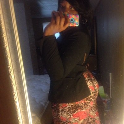 FMOI: @yayaming RealLifeBae: @kapboimac I love anybody who loves me...