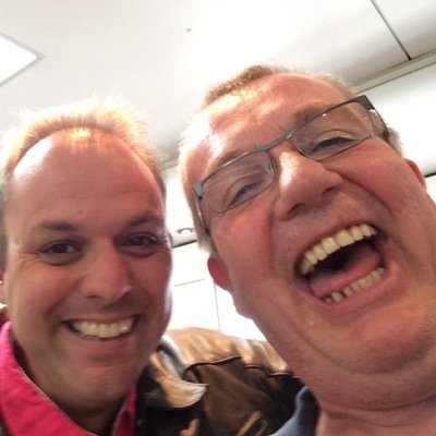 Sinds 1978 professioneel cameraman/editor. Huisleverancier van TV producties voor Brava TV, Schlager TV en TV Oranje. Kijk ook op http://t.co/Ow2meqFz
