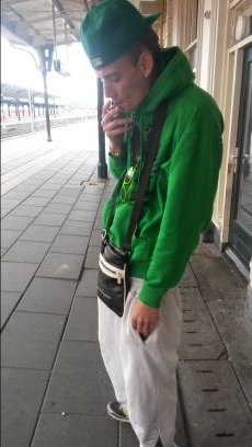 Fuck Snitchjes Fock Dem Copss 
Keep it Real 4 Real 
Green 4 Life 4 Real 
BengBeng BengBeng