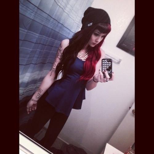 DerangedBanshee's profile picture. If I could be with you tonight.I would sing you to sleep.Never let them take the light behind your eyes. |TWRP/17/Banshee|