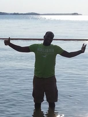 just a guy living life and thanking god for it!!!
