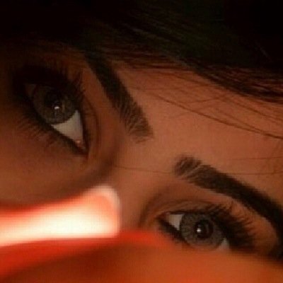 في ذمتي أغليك واغليك واغليك     وغلاك كاسيني من الساس للراس ❤️