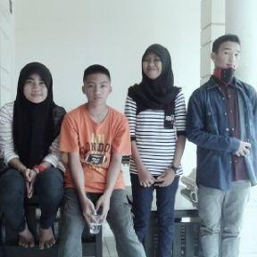 SMPN 1 KLAPANUNGGAL|IX F |  

121213 :*({})