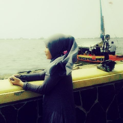 ulfah_faul's profile picture. Hihihi kepooooo :p | ♥ @SanzIqsan