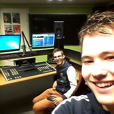 DJBartGielen's profile picture. • Bezorger bij Axender Roosendaal. • Radio host & technicus bij LocalFM. • Middenkader Ingenieur. • Houdt van muziek en gamen. •