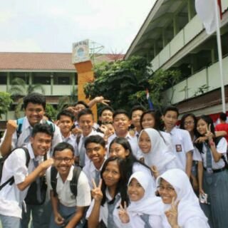 SCtenone'36| Anak IPS juga bisa berprestasi |