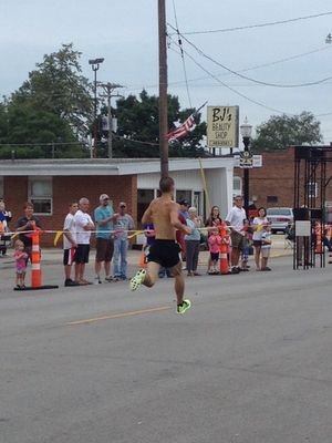 Junior.  Xc is life, track is the other sport. Pr's |1 mile: 4:38| 2 mile: 9:54| 3 mile: 15:16|