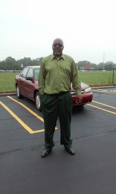 Single, Black father, working, enjoying life, looking for friends to go out or chill in the house with! Don't have time for bullshitters.