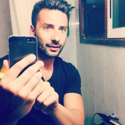 En ocasiones lo imposible es lo que uno deja de intentar hacer...