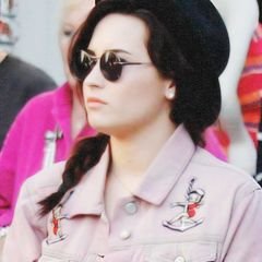 - #votedemilovato vlw? flw !