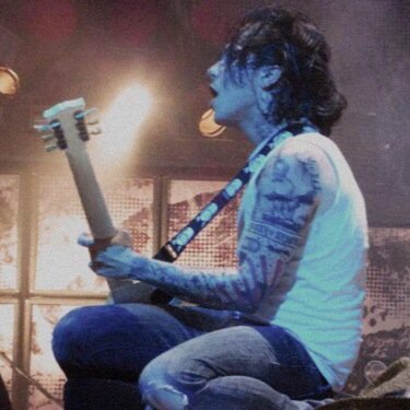 guitaristiero's profile picture. hello, I'm frank.