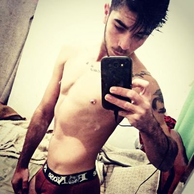aprendi que nessa vida nada vem facio mais tambem sei luta pelo que quero