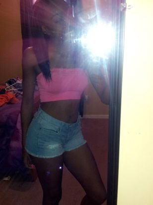 insta; @__meliee   snapchat; sparkle_L